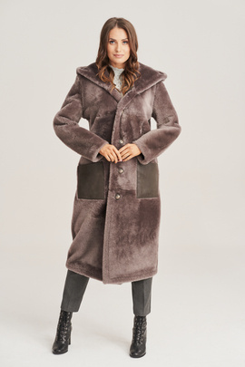 Shearling kappa med huva dam – elegant lång vinterrock